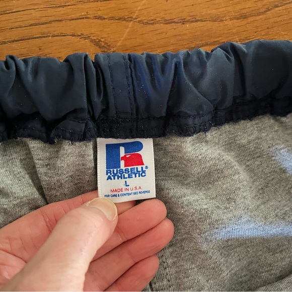 Y2K Russell Athletic strip zip leg athletic windbreaker lined pants - Picture 3 of 11